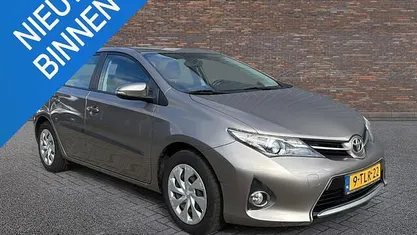 Occasion Toyota Auris 132 PK (97 kW) 2014 Bruin Hatchback