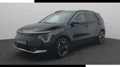 Zwart, metallic lak Gebruikt 2023 Kia e-Niro SUV | € 34.940 (Eerlijke prijs)