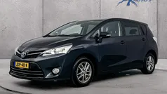 Grijs Gebruikt 2016 Toyota Verso Skyview Edition MPV | € 16.600 (Eerlijke prijs)