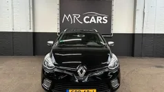 Zwart Gebruikt 2016 Renault Clio GrandTour Iconic Stationwagen | € 9.950 (Goede deal)