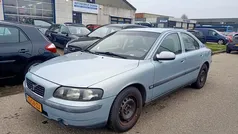 Grijs Gebruikt 2001 Volvo S60 Sedan | € 1.000 (Goede deal)