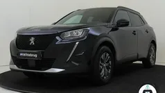 Zwart Gebruikt 2023 Peugeot e-2008 Style SUV | € 21.425 (Eerlijke prijs)