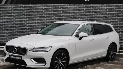Occasion 2022 Volvo V60 Business Edition Stationwagen | € 36.894 (Eerlijke prijs)