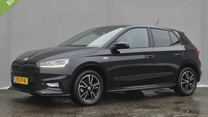 Zwart Occasion 2024 Skoda Fabia Monte Carlo Hatchback | € 24.385 (Eerlijke prijs)