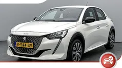 Wit Occasion 2023 Peugeot e-208 Active Hatchback | € 17.500 (Eerlijke prijs)
