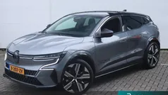 Gebruikt 2024 Renault Mégane Iconic Hatchback | € 34.695 (Eerlijke prijs)