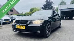 Zwart, metallic lak Gebruikt 2006 BMW 320 Executive Stationwagen | € 2.950 (Eerlijke prijs)