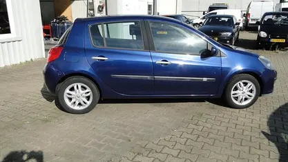 Occasion Renault Clio II Dynamique 98 PK (72 kW) 2006 Blauw Hatchback