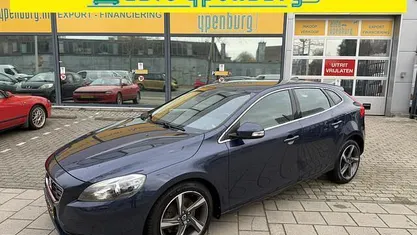 Gebruikt 2014 Volvo V40 Summum Hatchback | € 11.950 (Eerlijke prijs)