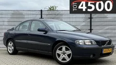 Blauw Gebruikt 2002 Volvo S60 Sedan | € 1.850 (Eerlijke prijs)