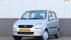 Grijs Gebruikt 2001 Opel Agila Comfort Hatchback | € 1.450 (Eerlijke prijs)