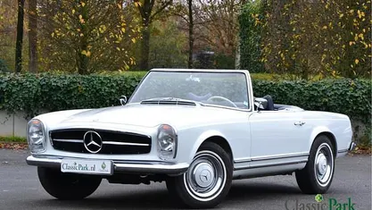 Wit Gebruikt 1965 Mercedes 230 | € 79.900