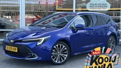 Blauw Gebruikt 2024 Toyota Corolla Edition Stationwagen | € 29.950 (Eerlijke prijs)