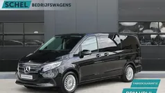 Zwart Gebruikt 2024 Mercedes EQV300 MPV | € 49.950 (Eerlijke prijs)