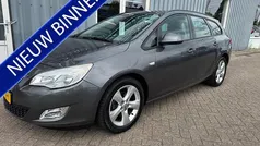 Grijs, metallic lak Gebruikt 2011 Opel Astra Edition Stationwagen | € 2.999 (Goede deal)