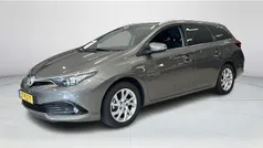Gebruikt 2018 Toyota Auris Hybrid Stationwagen | € 18.945 (Eerlijke prijs)