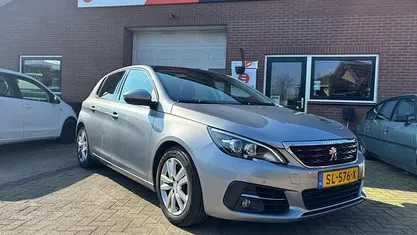 Occasion Peugeot 308 120 PK (88 kW) 2018 Grijs Hatchback