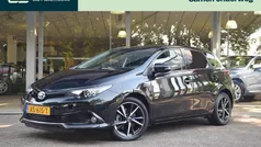 Zwart Gebruikt 2019 Toyota Auris Hybrid Hatchback | € 21.490 (Eerlijke prijs)