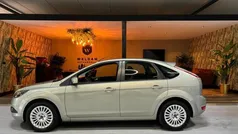 Bruin, metallic lak Gebruikt 2010 Ford Focus Limited Hatchback | € 3.750 (Eerlijke prijs)