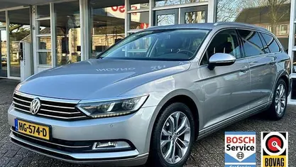 Grijs Occasion 2015 VW Passat Highline Stationwagen | € 9.950 (Eerlijke prijs)
