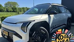Grijs Gebruikt 2024 Kia EV3 4 SUV | € 48.900 (Eerlijke prijs)