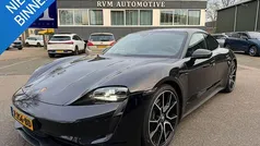 Gebruikt 2023 Porsche Taycan Performance Package Sedan | € 64.440 (Eerlijke prijs)