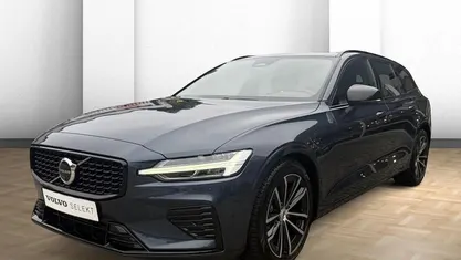 Occasion 2025 Volvo V60 Plus Stationwagen | € 44.950 (Eerlijke prijs)