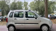 Gebruikt 2003 Opel Agila Color Edition Hatchback | € 1.499 (Eerlijke prijs)