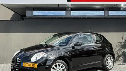 Zwart Gebruikt 2009 Alfa Romeo MiTo Distinctive Hatchback | € 3.450 (Eerlijke prijs)