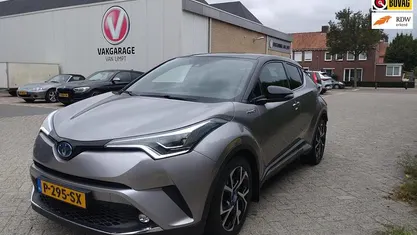 Grijs Gebruikt 2017 Toyota C-HR Plus SUV | € 18.950 (Eerlijke prijs)