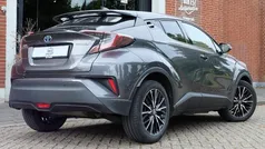 Grijs, metallic lak Gebruikt 2019 Toyota C-HR Executive SUV | € 20.950 (Eerlijke prijs)