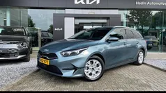 Grijs Gebruikt 2024 Kia Ceed Hatchback | € 24.995 (Eerlijke prijs)