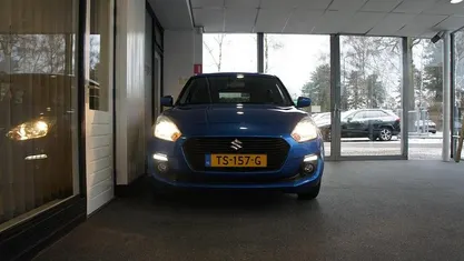 Blauw Gebruikt 2018 Suzuki Swift Hatchback | € 11.450 (Eerlijke prijs)