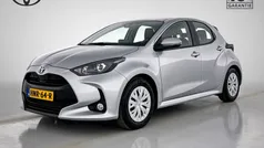 Zilver Gebruikt 2024 Toyota Yaris Hybrid Active Hatchback | € 23.445 (Eerlijke prijs)