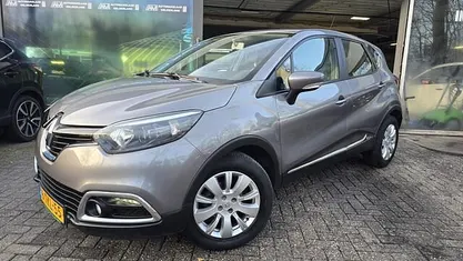 Gebruikt 2014 Renault Captur Expression SUV | € 6.450 (Eerlijke prijs)