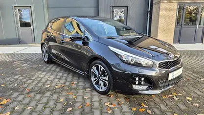 Gebruikt 2016 Kia Ceed GT-Line Hatchback | € 12.650 (Eerlijke prijs)