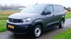 Grijs Gebruikt 2023 Peugeot Partner MPV | € 18.645 (Eerlijke prijs)