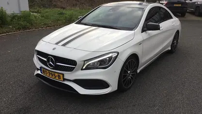 Wit Gebruikt 2018 Mercedes CLA180 Business Sedan | € 21.835 (Eerlijke prijs)