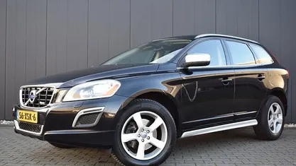 Zwart (metallic) Gebruikt 2012 Volvo XC60 R-Design SUV | € 14.950 (Eerlijke prijs)