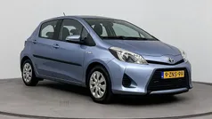 Blauw Gebruikt 2014 Toyota Yaris Hybrid Hatchback | € 11.999 (Eerlijke prijs)