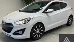 Wit Gebruikt 2016 Hyundai i30 Blackline Hatchback | € 9.750 (Eerlijke prijs)