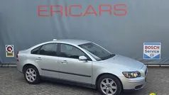 Grijs Gebruikt 2005 Volvo S40 Momentum Sedan | € 4.450 (Eerlijke prijs)