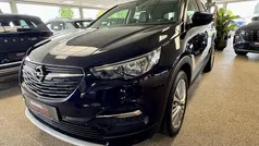 Paars, metallic lak Gebruikt 2017 Opel Grandland X Innovation SUV | € 15.750 (Eerlijke prijs)