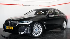 Zwart Gebruikt 2022 BMW 520 Sedan | € 33.944 (Super prijs)