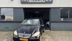 Zwart Gebruikt 2008 Mercedes A150 Elegance MPV | € 3.450 (Eerlijke prijs)