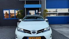 Wit Gebruikt 2013 Toyota Auris Hatchback | € 9.445 (Eerlijke prijs)