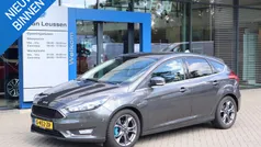 Grijs, metallic lak Gebruikt 2018 Ford Focus Titanium Hatchback | € 12.400 (Eerlijke prijs)