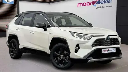 Wit Gebruikt 2019 Toyota RAV4 Hybrid SUV | € 27.950 (Eerlijke prijs)