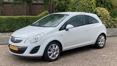 Wit Gebruikt 2012 Opel Corsa Edition Hatchback | € 2.950 (Eerlijke prijs)