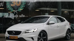 Gebruikt 2017 Volvo V40 Business Edition Hatchback | € 13.950 (Eerlijke prijs)